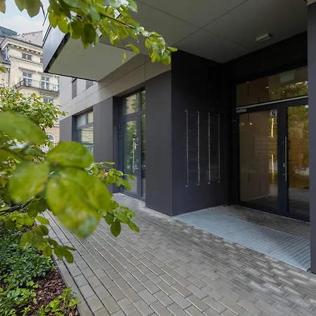 Appartement Srodmiescie Muranow With Parking By Renters Warschau