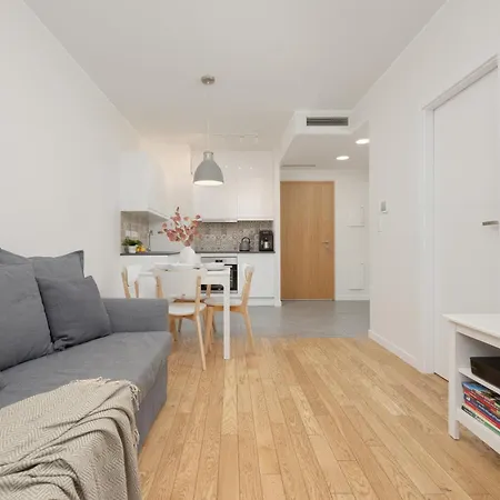 Lejlighed Srodmiescie Muranow With Parking By Renters *