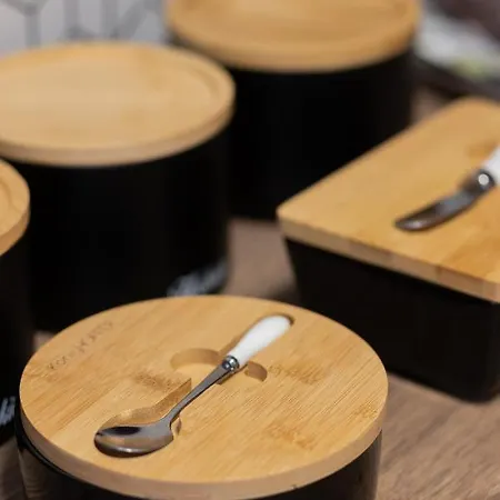 Srodmiescie Muranow With Parking By Renters * Varşova