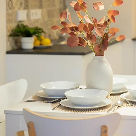 Srodmiescie Muranow With Parking By Renters *